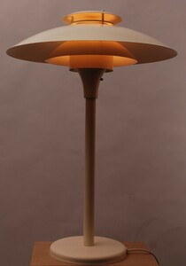 ＬＹＦＡ　テーブル　ランプ　デンマーク　ヴィンテージ　アンティーク　照明　ルイスポールセン　ＦＬＯＳ　北欧　スタンド　アラビア