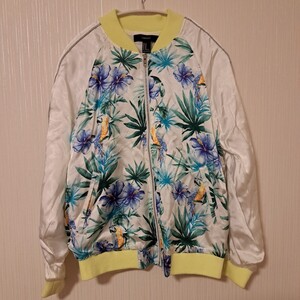 未使用 Forever 21 フォーエバー21 ジャケット アウター 花柄 ホワイト 長袖 レディース ファッション 衣類 服 M