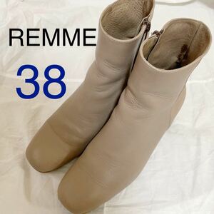 レメ　REMME ノーリーズ　ショートブーツ　ベージュ