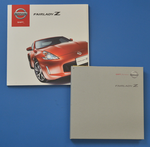 日産　フェアレディZ　Z33　Z34　NISSAN　FAIRLADY　Z　2004年9月　カタログ2冊　オプションパーツカタログ付【NA06-01】