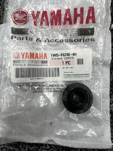 ヤマハ NMAX MT-25 MT-03 YZF-R3 YZF-R25 純正 未使用 グリップエンド 1WD-F6246-00　NO.1056