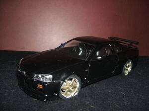 AOSHIMAアオシマ文化教材社1/24日産スカイライン2ドア2600GT-R(BNR34)完成品 NISSAN SKYLINE2DOOR GT-R ニッサン スカG 2