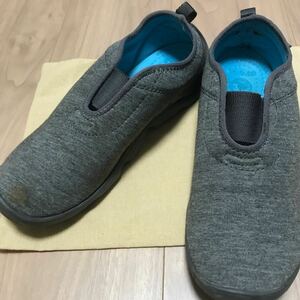 送料無料☆crocs w7 23.0cm☆スニーカー グレー