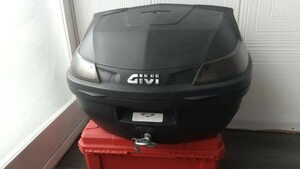 GIVI B47リアボックス トップケース