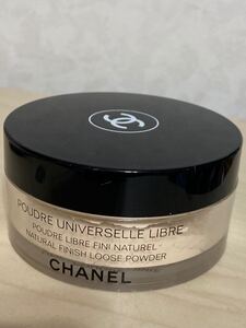 CHANELシャネル　プードゥル ユニヴェルセル リーブル 20フェイスパウダー　残量たっぷり　パフあり　定形外郵便は450円