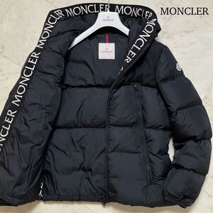 Lサイズ★MONCLER モンクレール MONTCLA モンクラー ダウンジャケット 極暖 肉厚 ブルゾン アウター ロゴ刺繍 高級感◎ ブラック 黒 メンズ