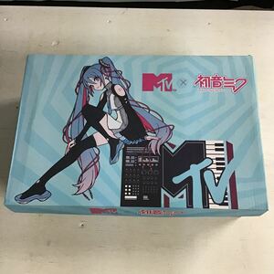 41【未使用】初音ミク×MTV コラボスニーカー 26.5cm バッグ 缶バッジ付き (80)