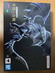 未使用 S.H.MonsterArts 青眼の白龍　遊戯王　ブルーアイズホワイトドラゴン