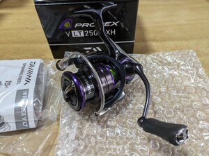 DAIWA PROREX V LT2500-ΧΗ ダイワ 1円スタート 未使用新品 DAIWA海外リール 日本未発売 送料無料 1スタ エメラルダス LT 逆輸入品