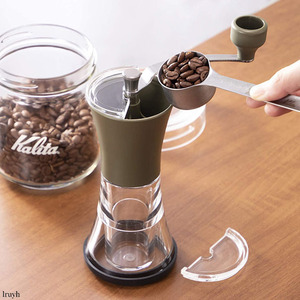 カリタ Kalita コーヒーミル 手挽き セラミック アーミィグリーン　グラインダー 蓋つき セラミック製カッター インテリア プレゼント