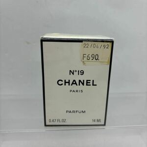 香水　新品未使用　CHANEL シャネル　N°19 14ml 221094