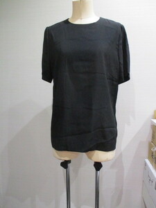 ヨシエイナバ　日本製　黒　シルク絹ブラウス　サイズ42　　黒　送料無料　YOSHIE INABA