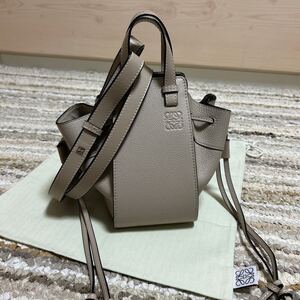 LOEWE ハンモックミニ ライトオート ハンドバッグ 2WAY 斜め掛け