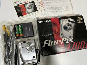☆ジャンク品☆　FUJIFILM　富士フィルム　FinePix 4700z　デジタルカメラ　オールドコンデジ　レトロ