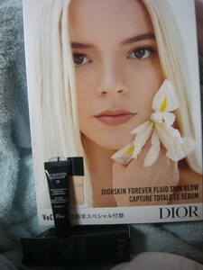 ディオール リキッドファンデーション ミニチューブ(2.4ml/2.7 )1個 使いかけ 試供品 VOCE 5月 DIOR FOREVER FLUID SKIN GLOW 1N サンプル