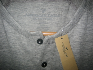 セール! 残りわずか! レア 正規品 本物 新品 アメリカンイーグル ヘンリーネック Tシャツ AMERICAN EAGLE ワイルド 大人の グレー XS ( S