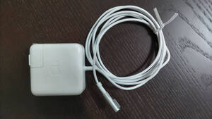 Apple 45W MagSafe 電源アダプタ for MacBook Air (正規品、ほぼ新品、送料無料）