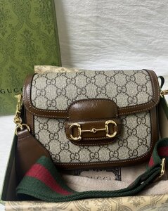 人気美品★ GUCCI グッチ ショルダーバッグ 鞍かばんを斜め掛けに