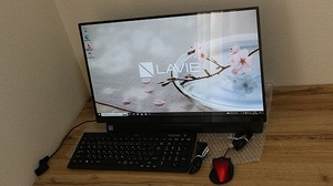 ★美品！NEC LAVIE Desk All-in-one DA600/MAB(Corei7-8565U/メモリ8GB/SSD512GB/DVD/23.8型/Win10)★V27