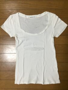 MOUSSY マウジー 白Tシャツ