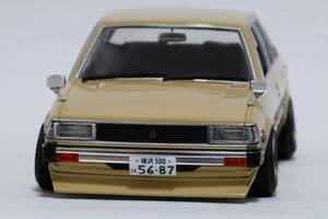 1/24 アオシマ　E70カローラ　ワタナベ　ベージュ　完成品