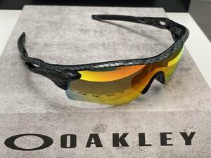 偏光★OAKLEYオークリーRADARLOCK レーダーロック カーボンファイバー黒ブラック/FIREミラーPOLORIZED サングラス USA製ランニングゴルフ