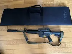 東京マルイ　M4A1　CARBINE　電動ガン　スリングサプレッサーケース付