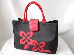 【O433】ハンドバッグ　BK◇花モチーフ柄　W37cm