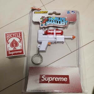 Supreme Super SoakerWater Blaster KeychainWorld