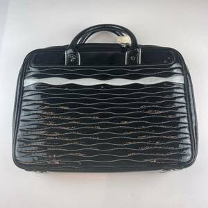 TUMI ビジネスバッグ Bag　 鞄　バッグ　PATENT QUIL TTED COMPUTE