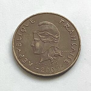 【希少品セール】タヒチ 100フラン硬貨 2005年 1枚