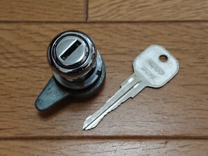 ベンツ w108 w109 w111 w112 w113 w114 グローブボックス キーシリンダー 鍵 ロック ダッシュボード Mercedes key