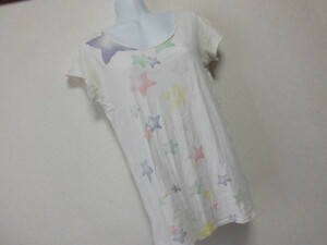 assk779☆　■■TYPY■■　星プリント半袖Tシャツ　トップス　丸首　星柄カットソー　アイボリー　Fサイズ　綿100%