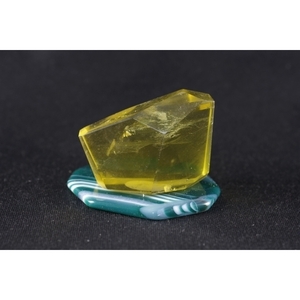 シトリン（黄水晶）原石カット磨き石　７８ｇ　/st-11