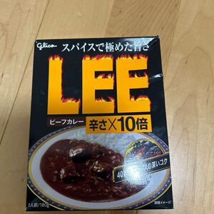 グリコ ビーフカレーLEE 辛さ×10倍 180g