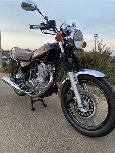 ヤマハ　SR400 ファイナルエディション　リミテッド　新古車