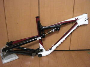 ＲＯＣＫＹ　ＭＯＵＮＴＡＩＮ　ＴＨＵＮＤＥＲＢＯＬＴ　７９９ＭＳＬ　　未使用品