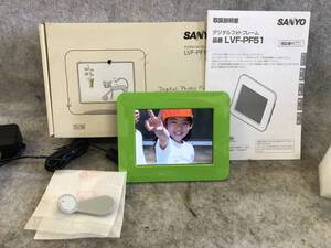 未使用品 K-3657 SANYO サンヨー デジタルフォトフレーム LVF-PF51 写真