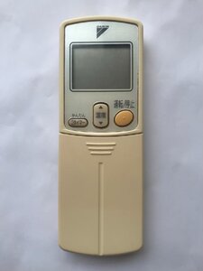 【電池付き】★中古★DAIKIN(ダイキン)　ARC422A1　エアコン　エアコンリモコン　クーラー　クーラーリモコン