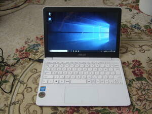 美品 Asus X205T Windows 10