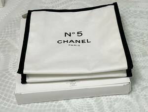 新品未使用品☆CHANEL・シャネル　化粧品・小物ポーチ