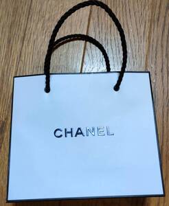 CHANEL　シャネル　ショッパー　ミニ　髪袋　約14センチ１２センチ５センチ