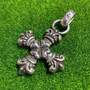 送料無料！美品 Half 4Heart Crown Short Cross With H.W.O Pendant Gabor ガボール 