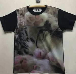 新品 かわいい 子猫 肉球 Tシャツ XLサイズ にくきゅう 管3483 ねこ　ニャンコ