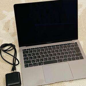 美品 アップル Apple Macbook Air Retina touch ID モデル 13インチ A1932 スペースグレイ ノートパソコン Core i5 充電回数少ないです！