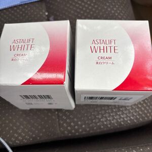 アスタリフト ホワイトクリーム 本品 30g（医薬部外品）