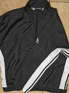 【送料無料】adidas ウインドブレーカー ナイロンジャケット ブラック 三本線 アディダス L～XL 逆ジップ