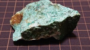 【鉱物】碧玉（トルコ石による着色）　ジャスパー　原石　標本