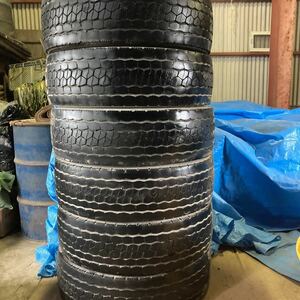 ブリヂストン M800 265/60 R22.5 143/140 J 中古タイヤ６本　５.５〜８ミリ