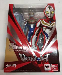 【eo1788-64】バンダイ ULTRA-ACT ウルトラマンダイナ フラッシュタイプ (完成品)